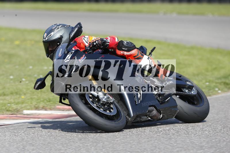/45 10.08.2025 Plüss Moto Sport ADR/Einsteiger/2